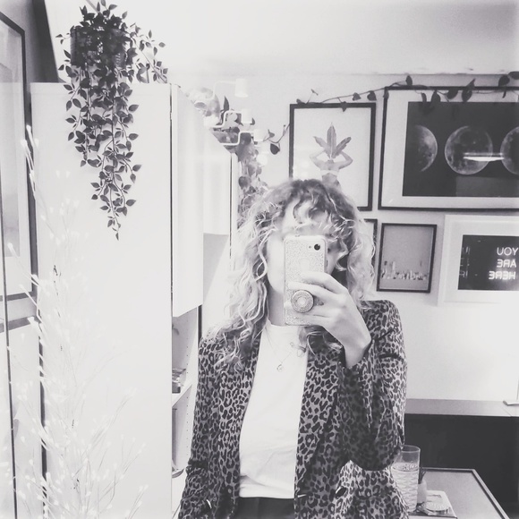 Meet your Posher, Kirstie - Picture 1 of 9